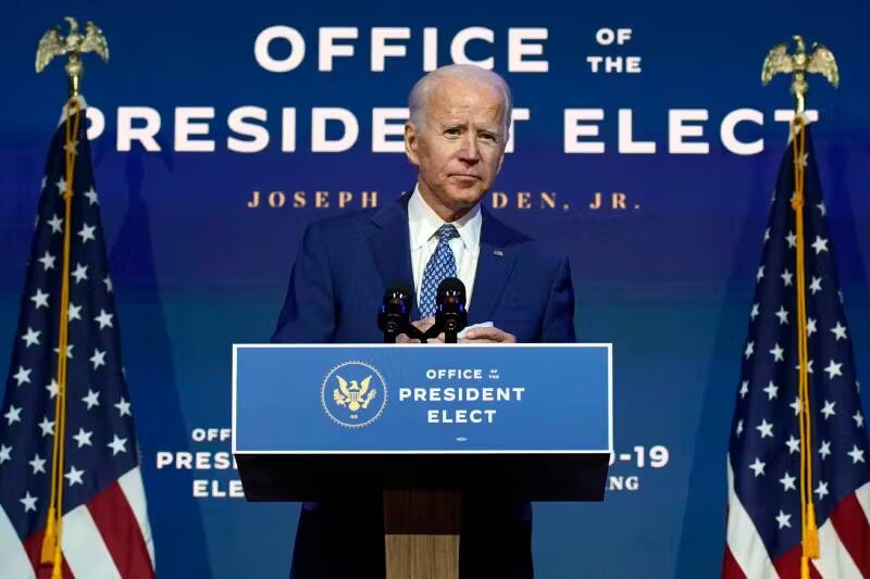 The Presidential Cloud: Vaping Contemplations with Biden’s Health Team