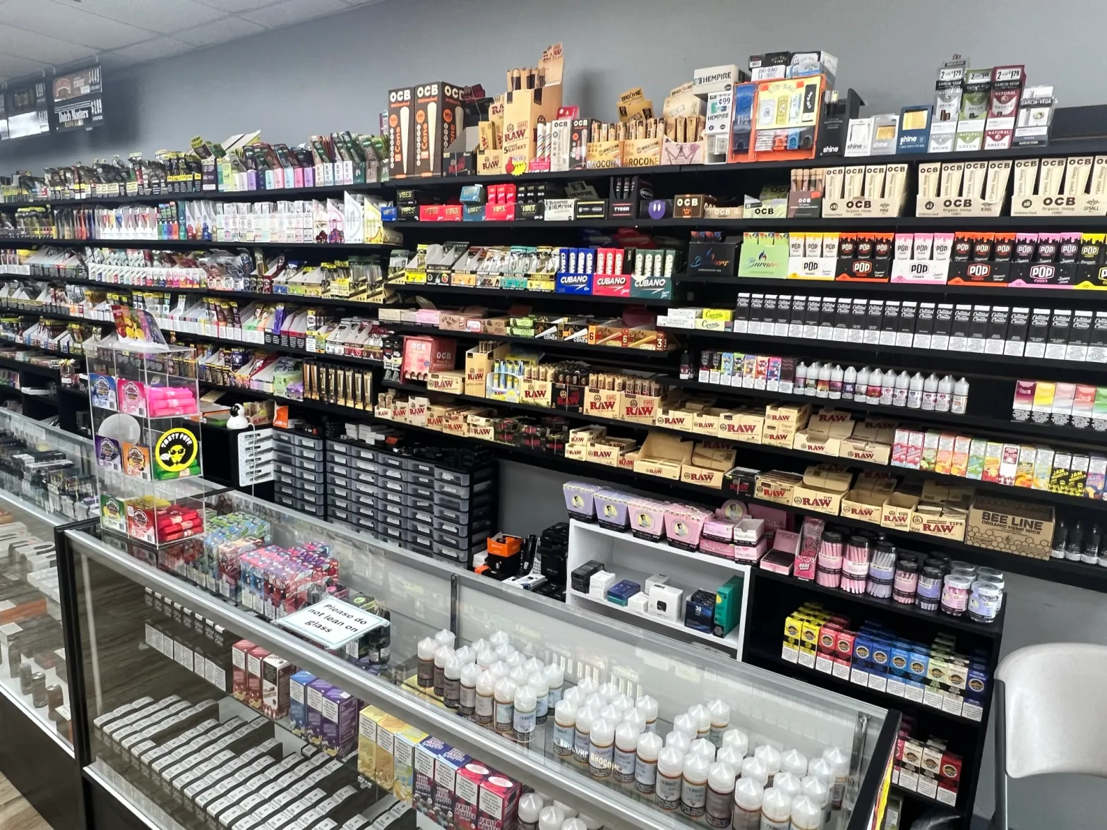 The Ultimate Vaping Paradise: Inside the Vaping Essentials Store